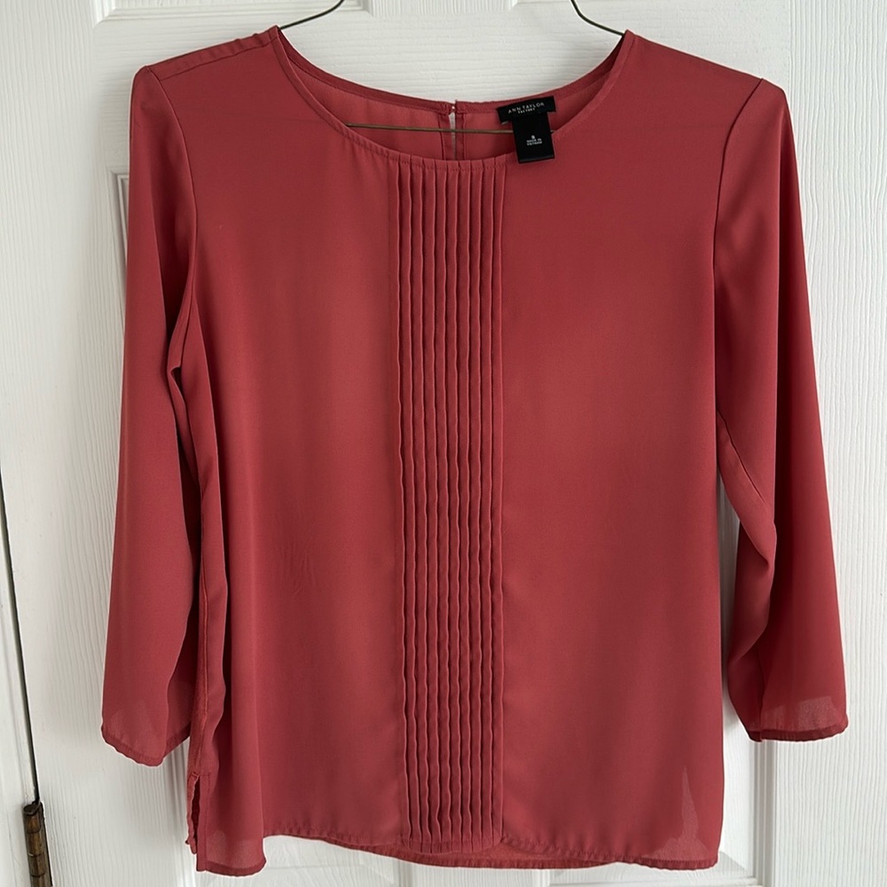 Ann Taylor 3/4 sleeve blouse